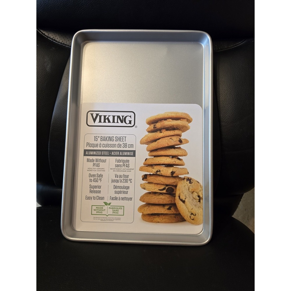 Viking 15" aluminized steel baking sheet with a ceramic nonstick coating